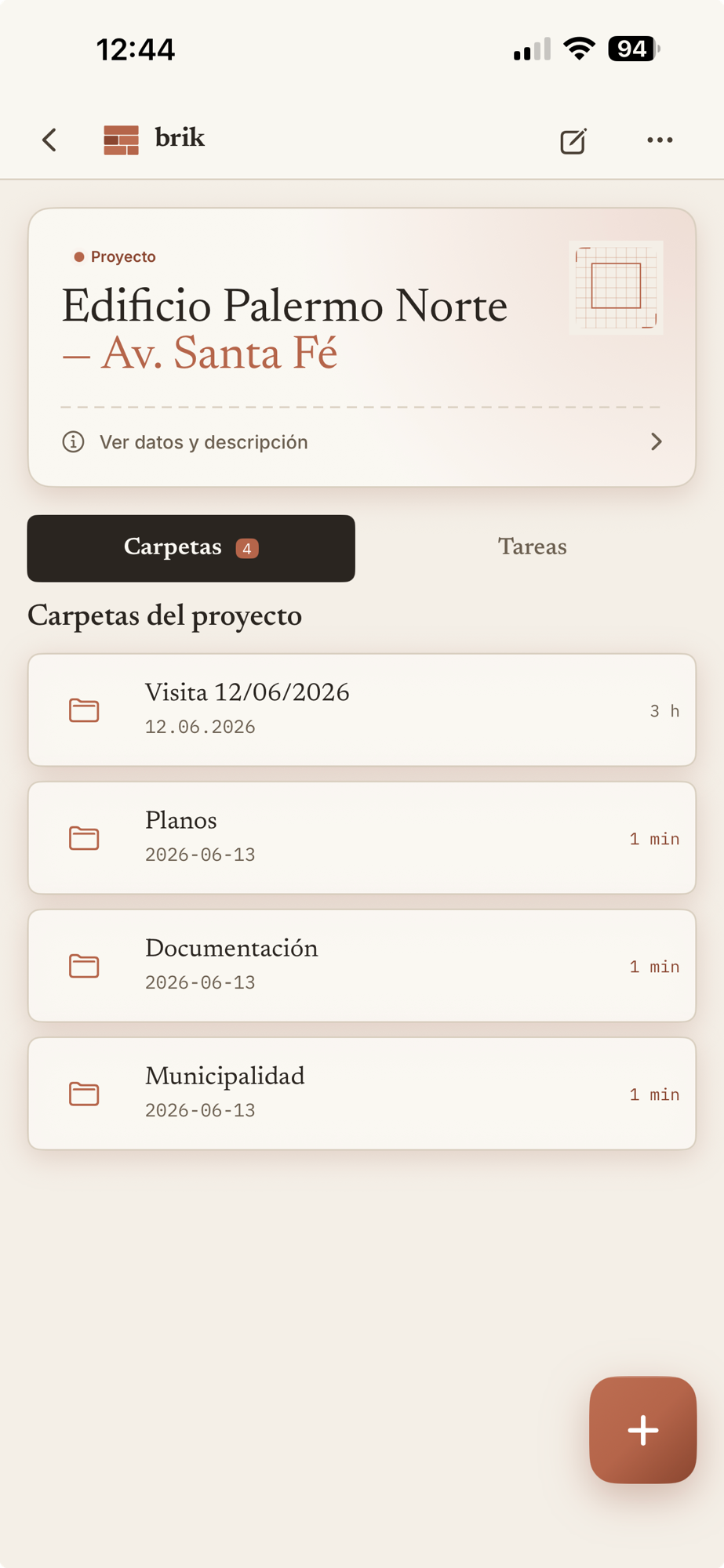 Carpetas de un proyecto en la app Brik